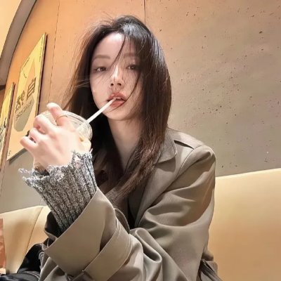 蓝色眼影